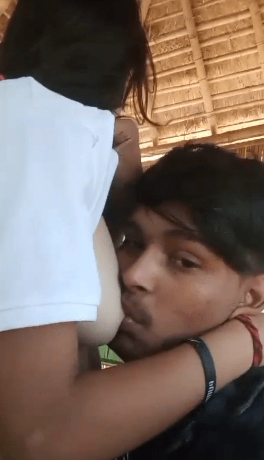 Park Mai Beautiful Girlfriend Boyfriend Ka Video Viral Screenshots ~ Khatrimaza2.com